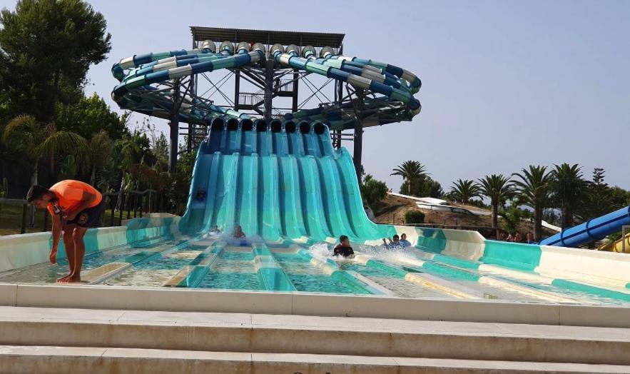 Benal Beach Cozy Apartment With A Water Park. Беналмадена Екстериор снимка