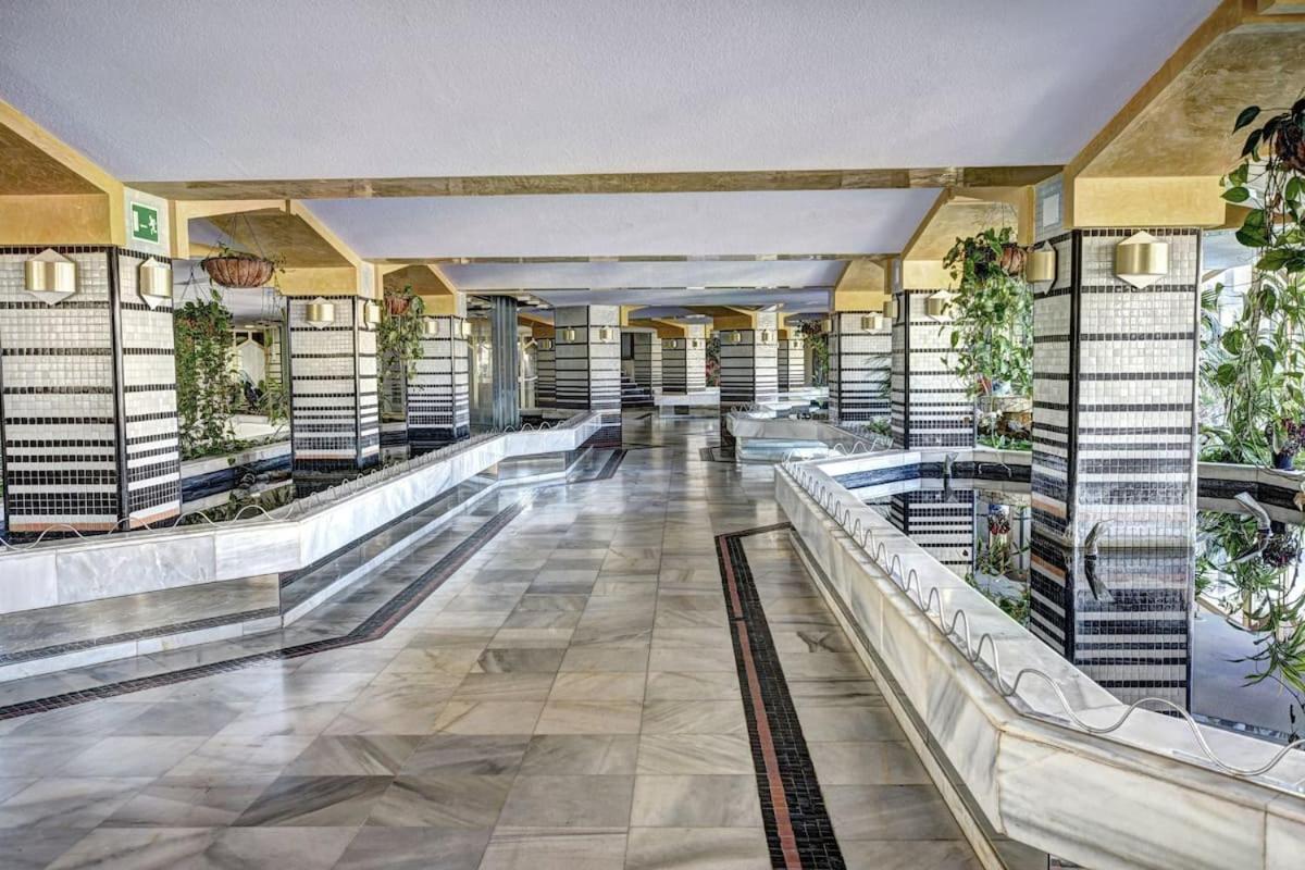 Benal Beach Cozy Apartment With A Water Park. Беналмадена Екстериор снимка